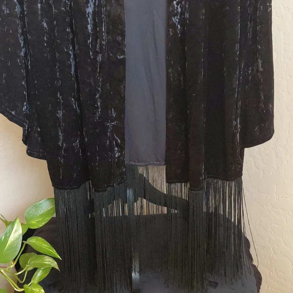 KILLSTAR 2X BLACK VELVET BURNT OBSIDIAN ROBE WITH POCKETS - Picture 3 of 6